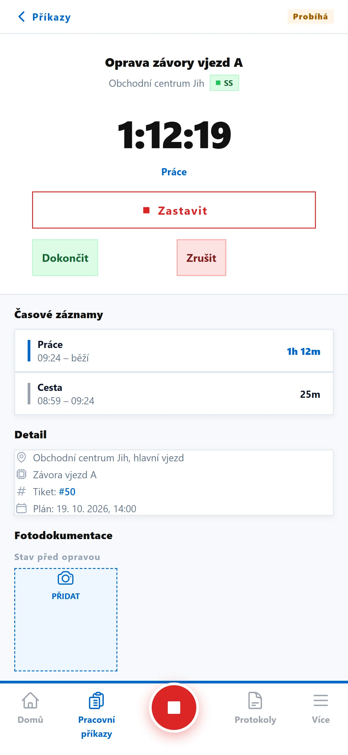 Mobilní aplikace: běží stopky práce, záznam cesty 25 minut
